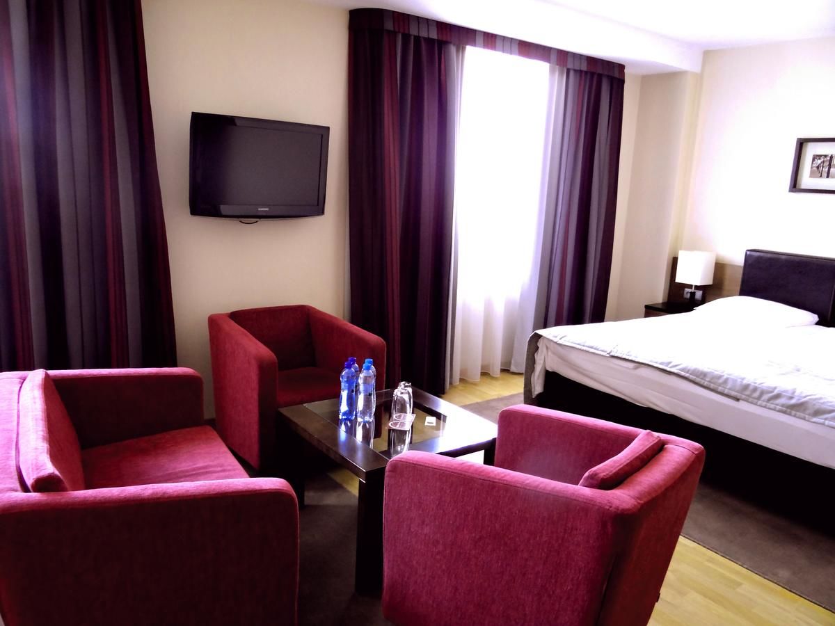 Отель Qubus Hotel Bielsko-Biała Бельско-Бяла